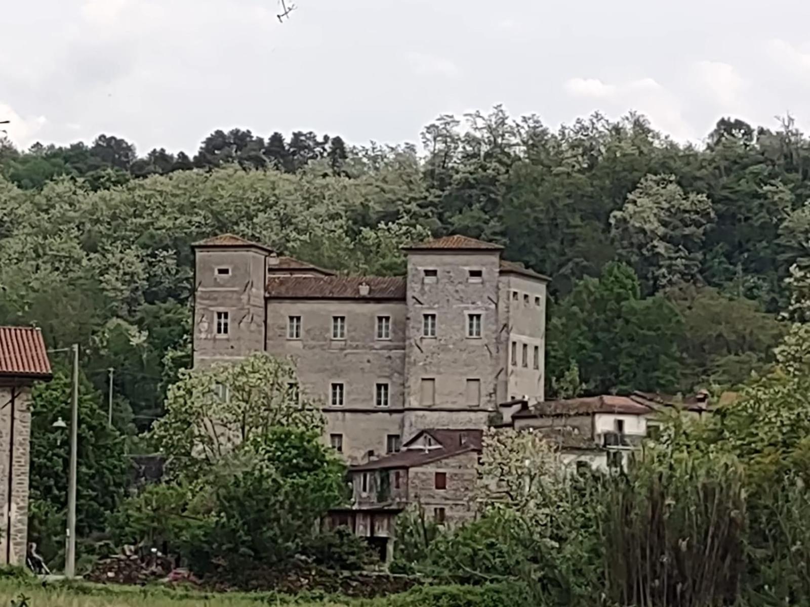 Castello Di Pontebosio Luxury Resort Licciana Nardi Extérieur photo